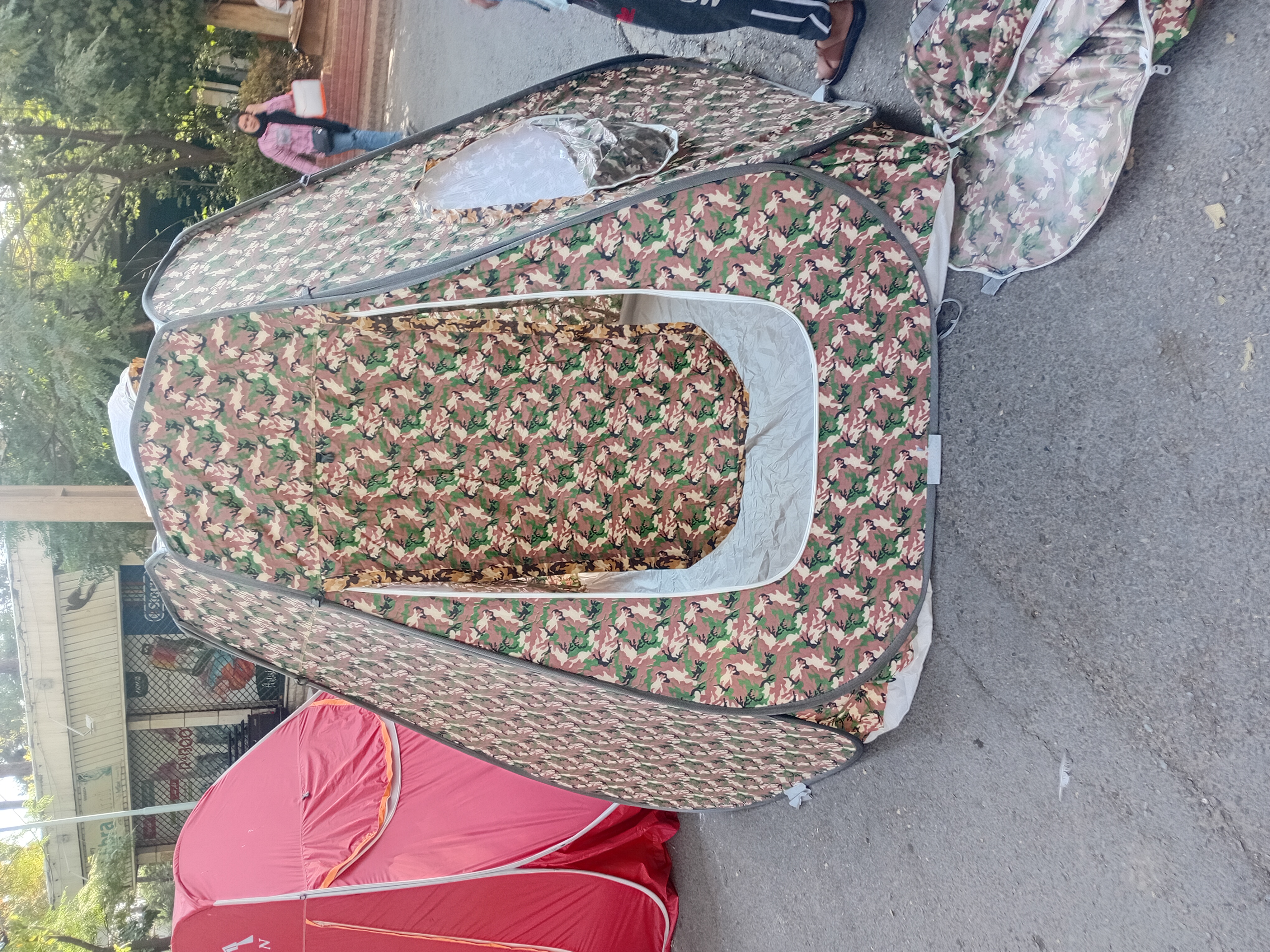 چادر مسافرتی مدل 18 نفره شش ضلعی ضد آب برنو برزنتی